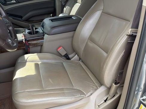 Used 2019 Chevrolet Tahoe LT w/ Max Trailering Package AWD/4WD image 18