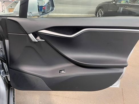 Used 2018 Tesla Model S 100D image 11