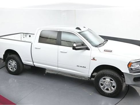 Used 2022 RAM 2500 Big Horn w/ Cold Weather Group AWD/4WD image 17