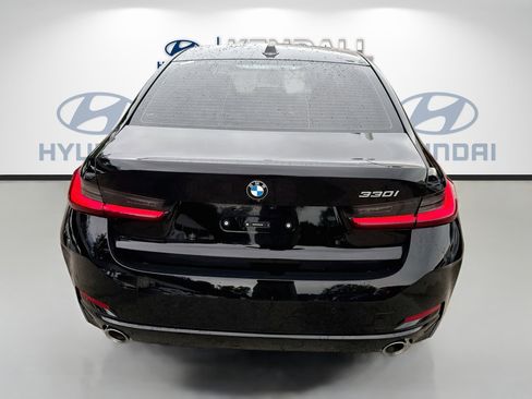 Used 2024 BMW 330i Sedan w/ Convenience Package RWD image 5