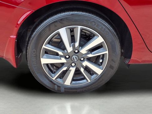 Used 2025 Nissan Versa SV w/ Trunk Package FWD image 9