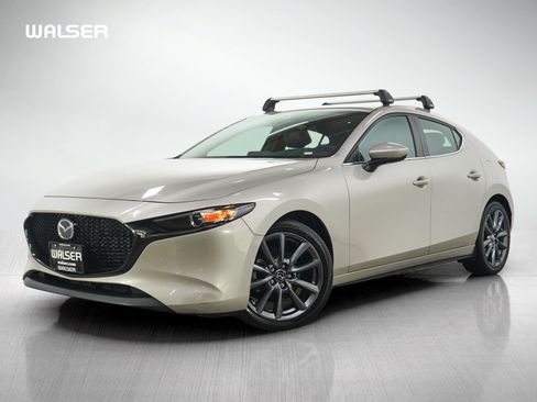 Used 2023 MAZDA MAZDA3 s FWD image 1