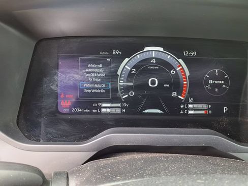 Used 2025 Toyota Tundra Limited AWD/4WD image 23