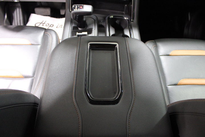 Used 2022 GMC Sierra 1500 AT4 w/ AT4 Premium Package AWD/4WD image 34