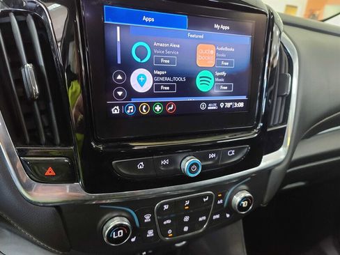 Used 2020 Chevrolet Traverse LT image 33