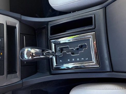 Used 2006 Chrysler 300 Touring image 14