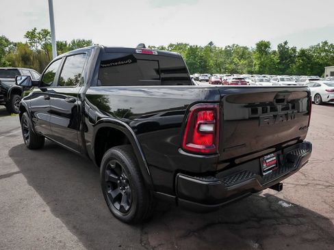 Used 2025 RAM 1500 Big Horn AWD/4WD image 4