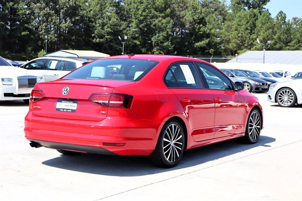 Used 2016 Volkswagen Jetta Sport FWD image 7