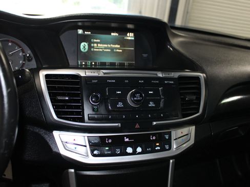 Used 2014 Honda Accord Sport image 14