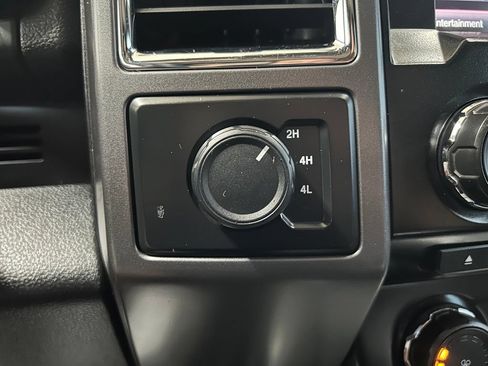 Used 2015 Ford F150 XLT w/ Equipment Group 302A Luxury AWD/4WD image 29