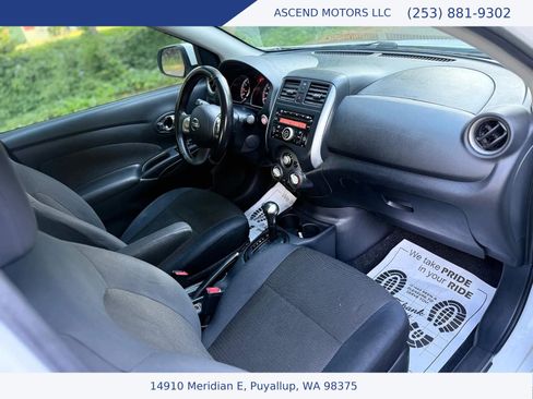 Used 2013 Nissan Versa FWD image 11
