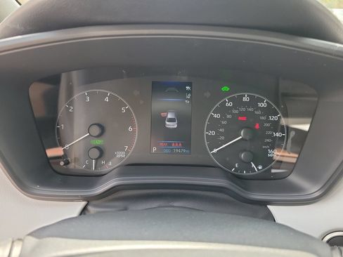Used 2025 Toyota Corolla SE FWD image 20