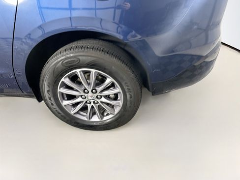 Used 2024 Buick Enclave Essence w/ LPO, Floor Liner Package image 11