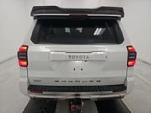 Used 2025 Toyota 4Runner Limited AWD/4WD image 5