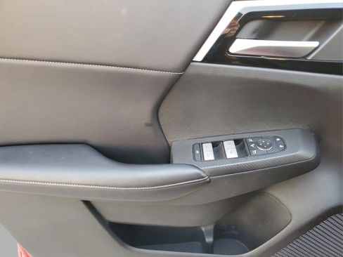 Used 2024 Mitsubishi Outlander SE image 16