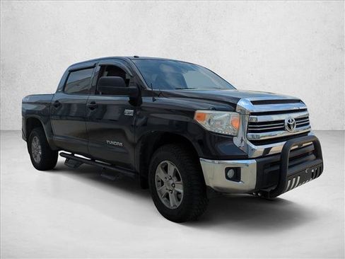 Used 2016 Toyota Tundra SR5 w/ SR5 Upgrade Package image 3