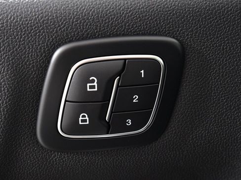 New 2025 Ford Escape SE w/ PHEV Premium Package image 24