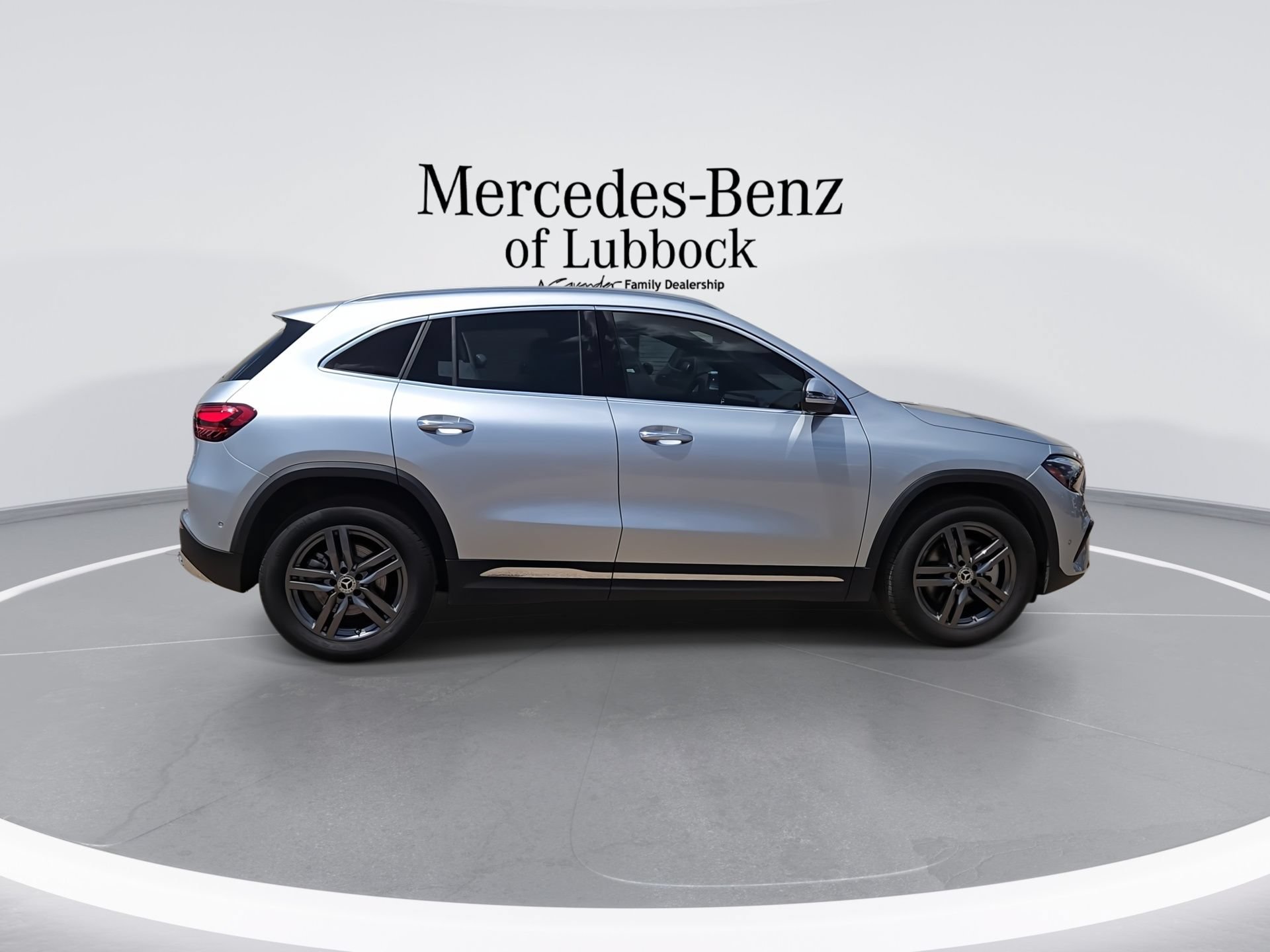 Certified 2025 Mercedes-Benz GLA 250 image 9