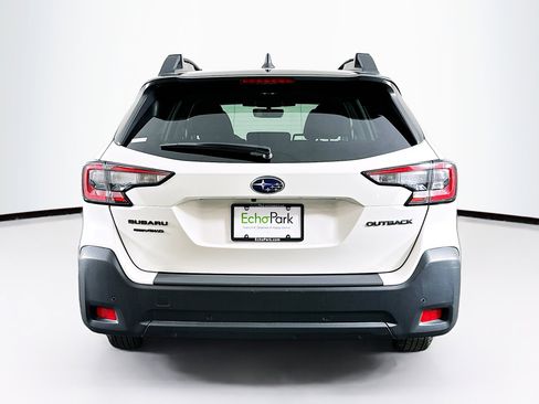 Used 2025 Subaru Outback Onyx Edition image 7