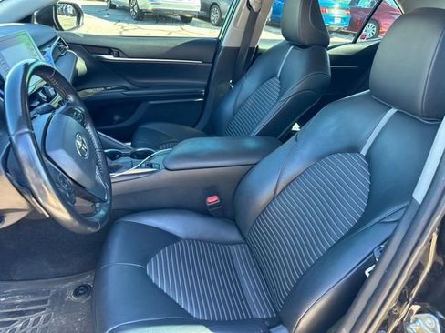 Used 2021 Toyota Camry SE AWD/4WD image 11