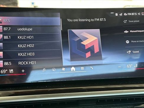 New 2026 BMW X5 xDrive50e w/ Parking Assistance Package image 17