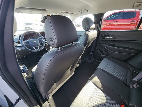 New 2026 Chevrolet Trax LT w/ Driver Confidence Package image 27