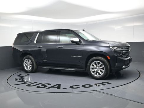 Certified 2023 Chevrolet Suburban Premier image 2