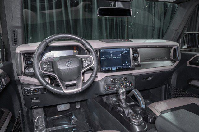 Used 2022 Ford Bronco Wildtrak AWD/4WD image 17