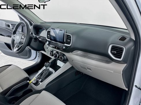 Certified 2026 Hyundai Venue SEL FWD image 35