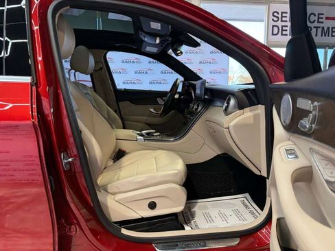 Used 2018 Mercedes-Benz GLC 300 4MATIC w/ Multimedia Package image 55