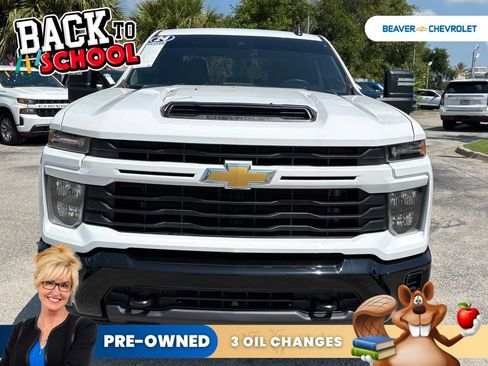 Used 2024 Chevrolet Silverado 2500 Custom w/ Custom Value Package AWD/4WD image 3