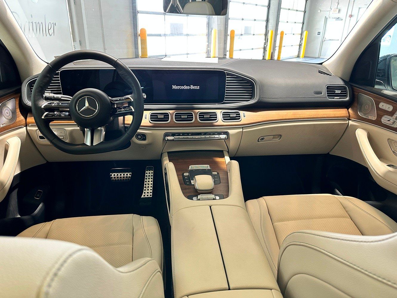 Certified 2024 Mercedes-Benz GLS 450 4MATIC image 6