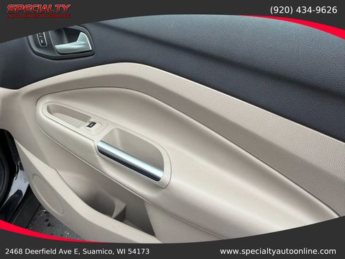 Used 2018 Ford Escape SEL image 29