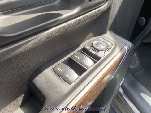 Used 2022 Chevrolet Silverado 2500 High Country w/ Safety Package II AWD/4WD image 19