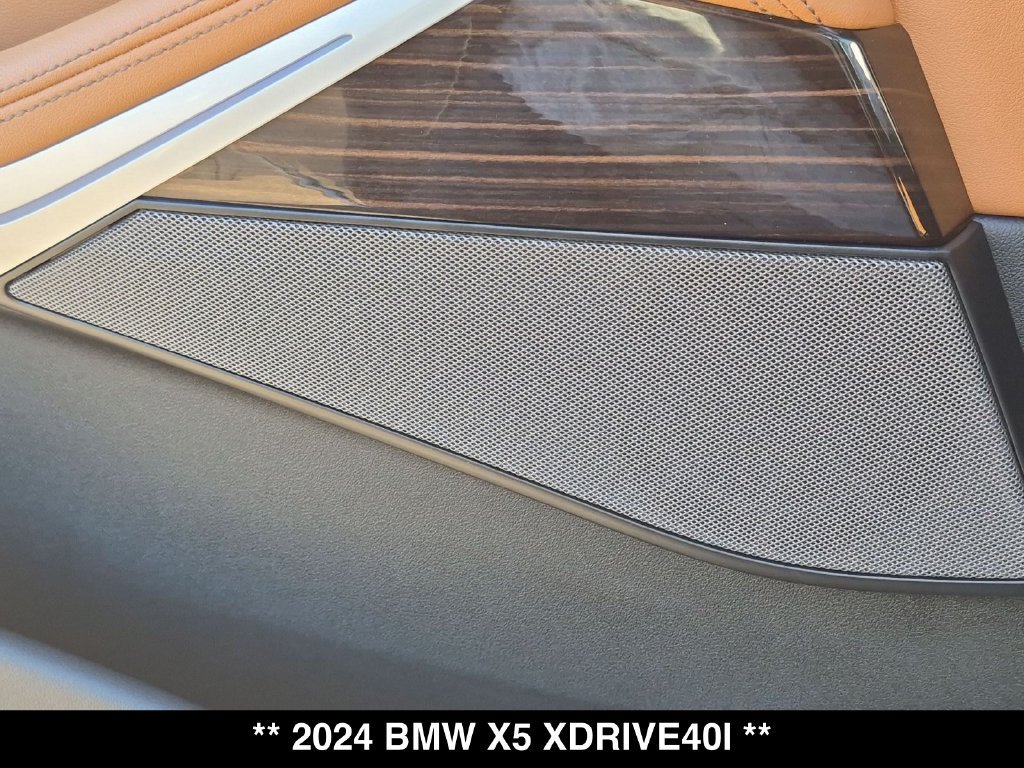 Used 2024 BMW X5 xDrive40i w/ Executive Package AWD/4WD image 28