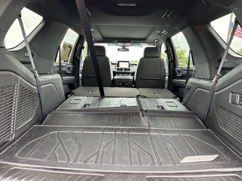 Used 2022 Chevrolet Tahoe LT w/ LT Signature Plus Package AWD/4WD image 37
