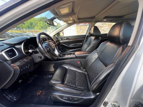 Used 2017 Nissan Maxima Platinum FWD image 18