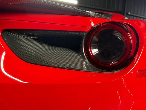 Used 2016 Ferrari 488 GTB RWD image 22