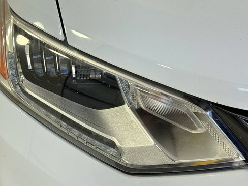 Used 2020 Chevrolet Traverse Premier w/ Redline Edition FWD image 40