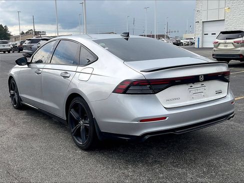 Used 2024 Honda Accord Sport image 3