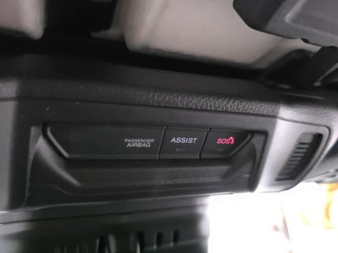 Used 2025 Jeep Wrangler Unlimited Sahara AWD/4WD image 21