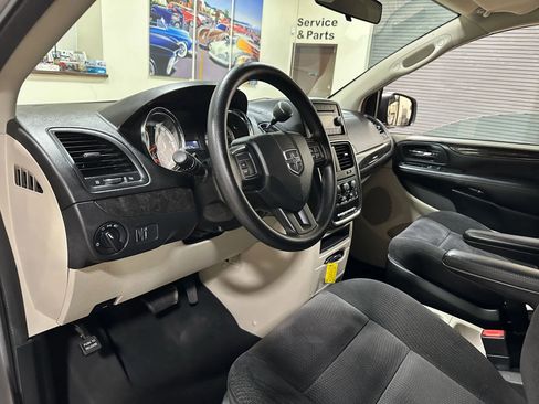 Used 2014 Dodge Grand Caravan SE w/ Quick Order Package 29E SE image 17