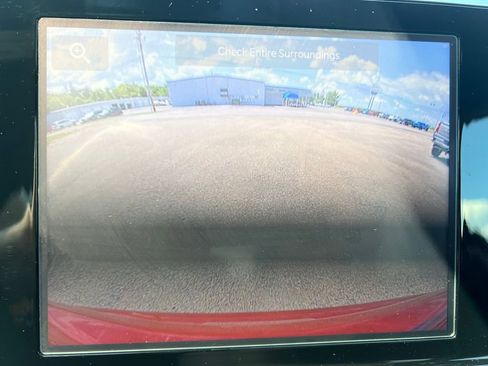 Used 2025 Jeep Compass Sport image 33