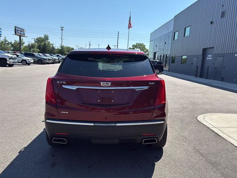Used 2017 Cadillac XT5 Premium Luxury w/ Driver Assist Package AWD/4WD image 4