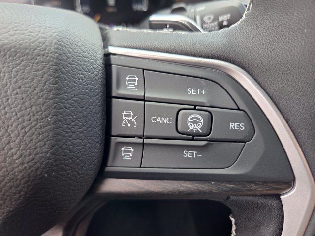 New 2026 Jeep Grand Cherokee Altitude RWD image 26