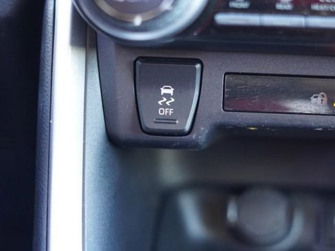 Certified 2025 Toyota RAV4 XLE image 28