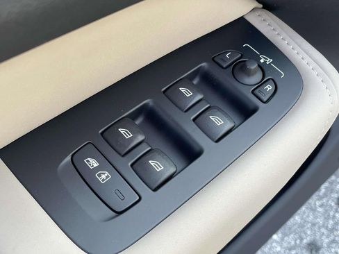 New 2026 Volvo XC60 B5 Plus w/ Protection Package Premier image 6