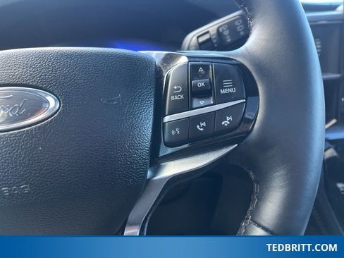 Certified 2022 Ford Explorer Platinum w/ Equipment Group 601A image 31