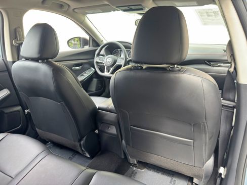Used 2025 Nissan Sentra SR w/ SR Premium Package FWD image 31