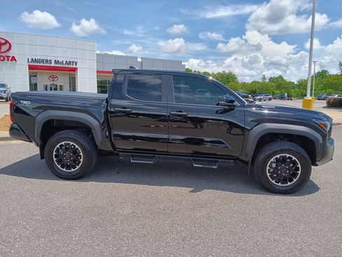 Used 2024 Toyota Tacoma TRD Off-Road AWD/4WD image 2